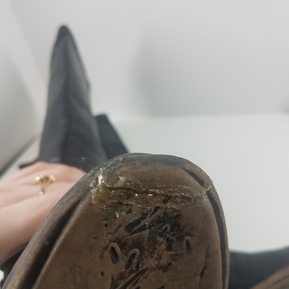 Two Lips Black Knee High Heeled Boots - Picture 9 of 13